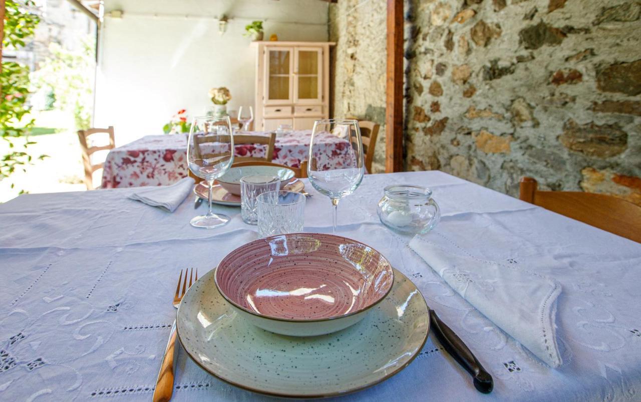 Il Como' Della Civetta - Taverna “La Fenice” Stazzona ภายนอก รูปภาพ